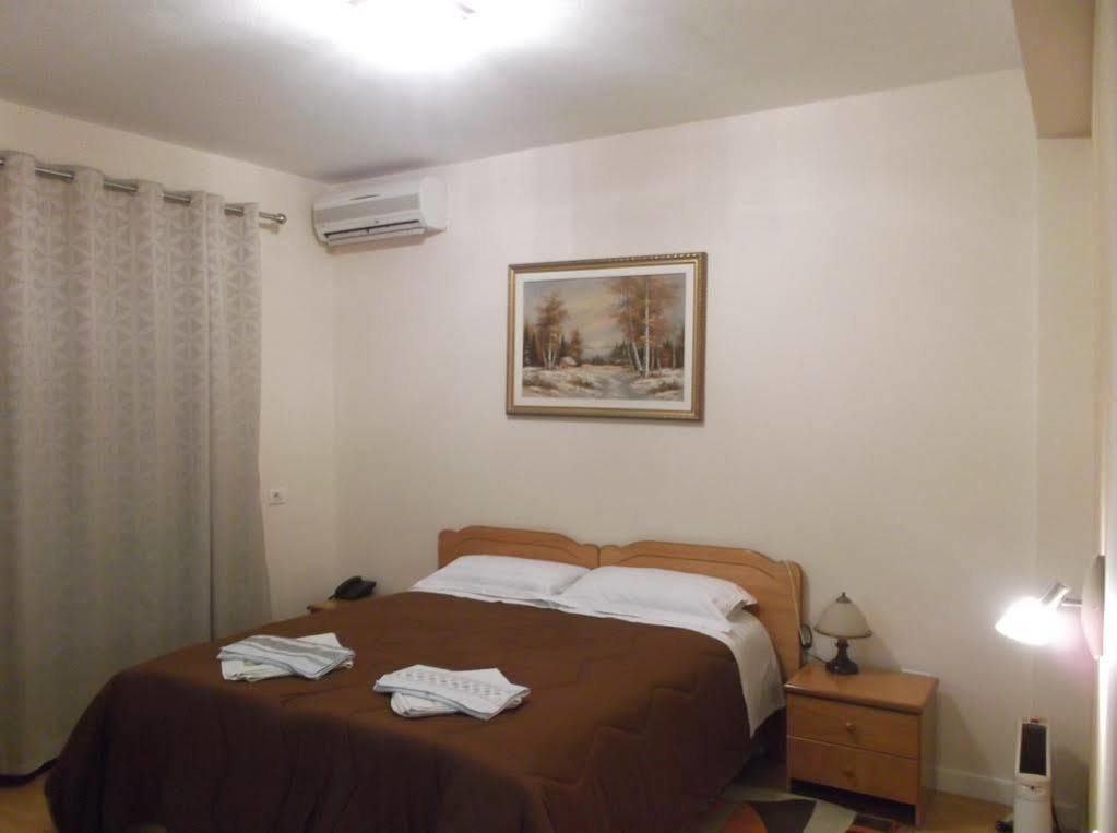 Hotel Kolping à Shkodër Extérieur photo