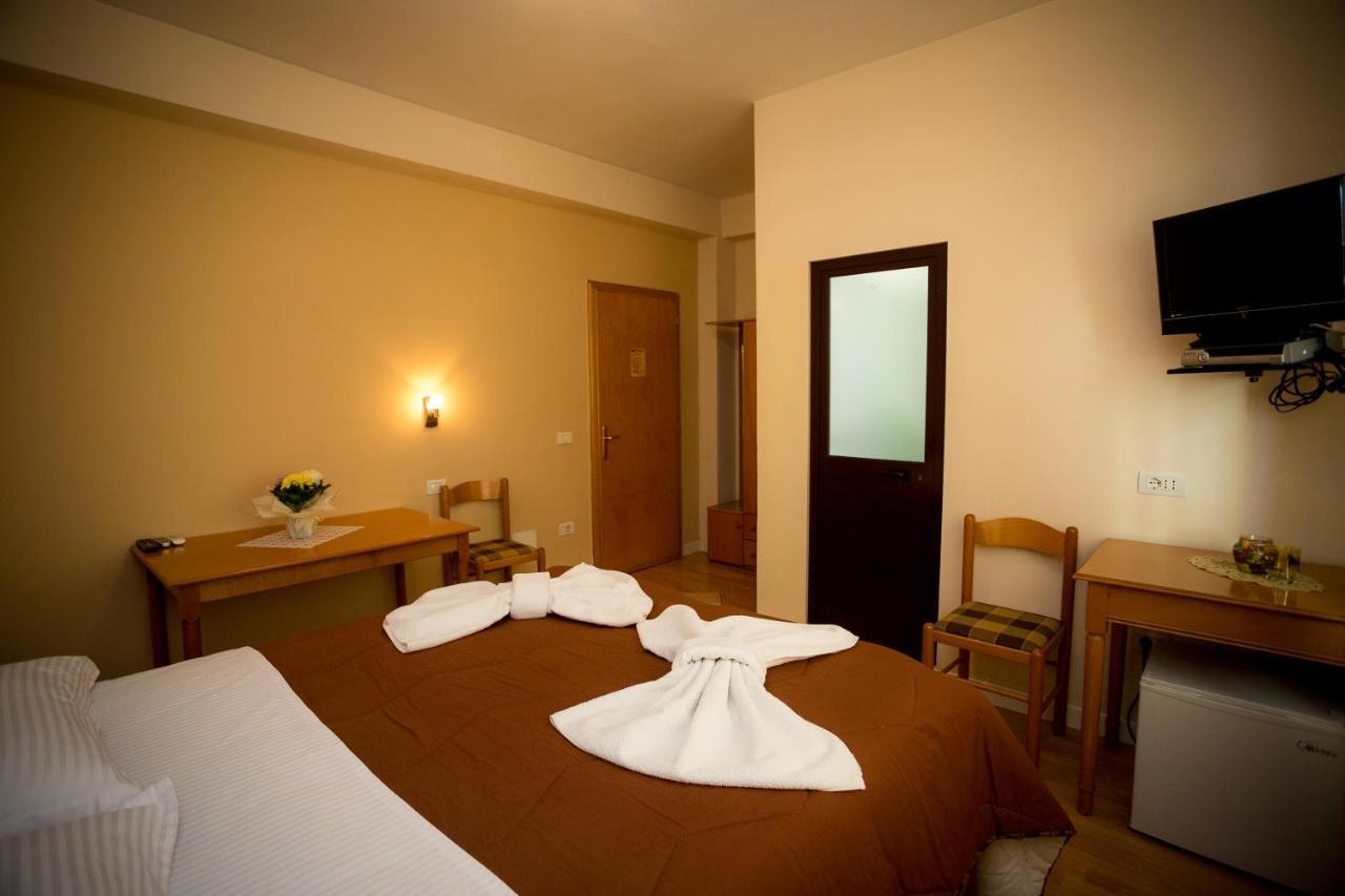 Hotel Kolping à Shkodër Extérieur photo