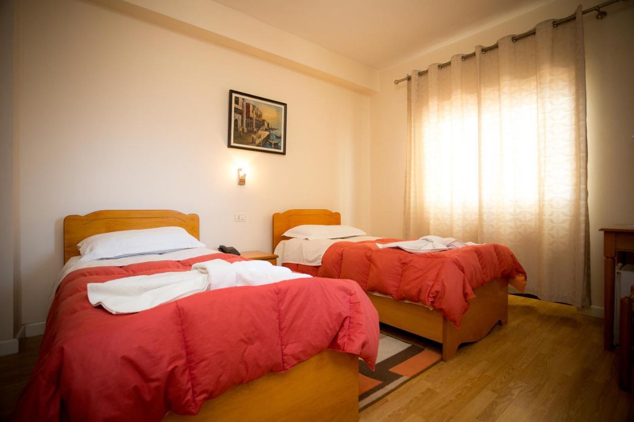 Hotel Kolping à Shkodër Extérieur photo